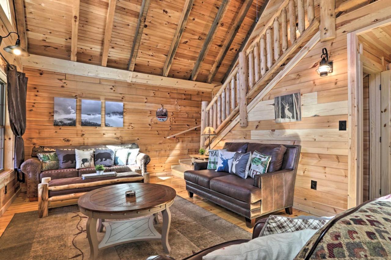 Gatlinburg Cabin With Loft And Game Room 1 Mi To Town Exterior foto