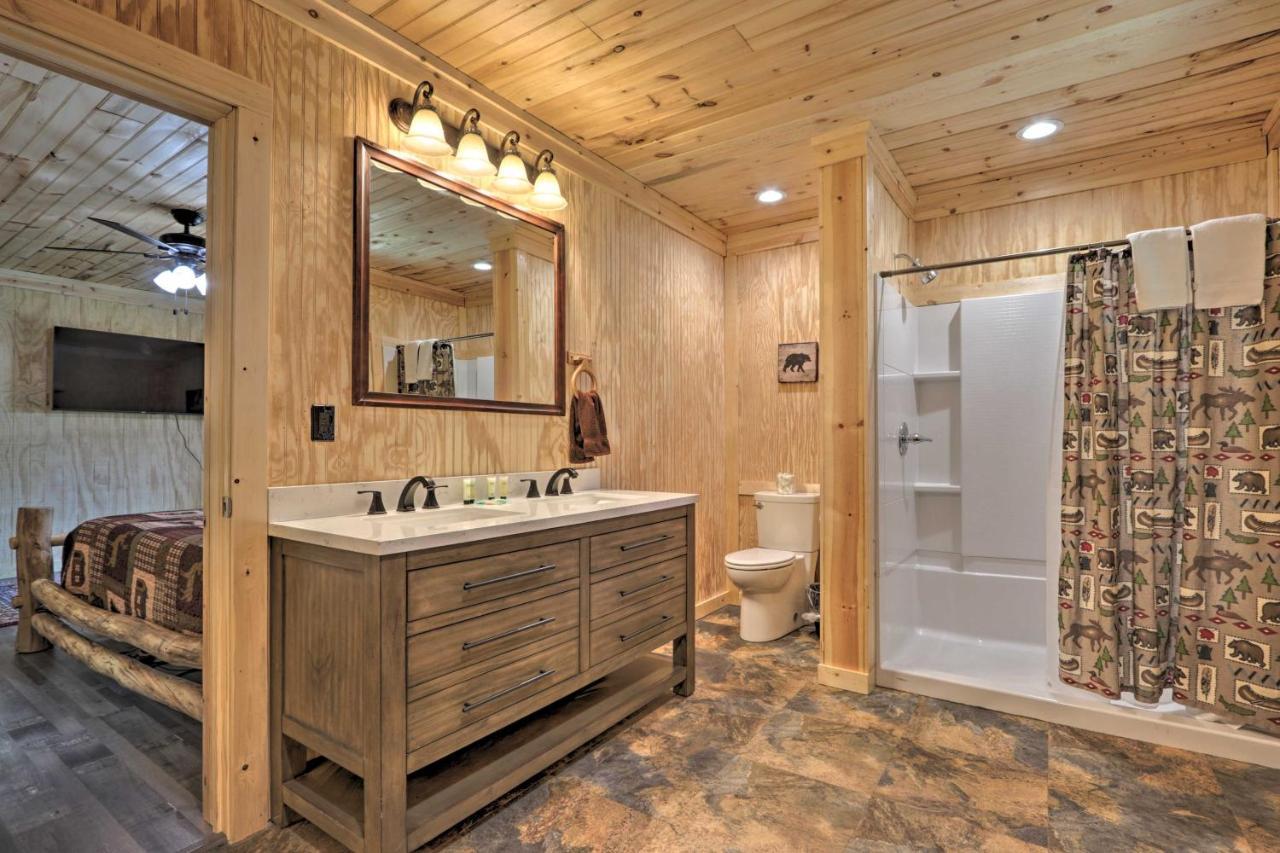 Gatlinburg Cabin With Loft And Game Room 1 Mi To Town Exterior foto