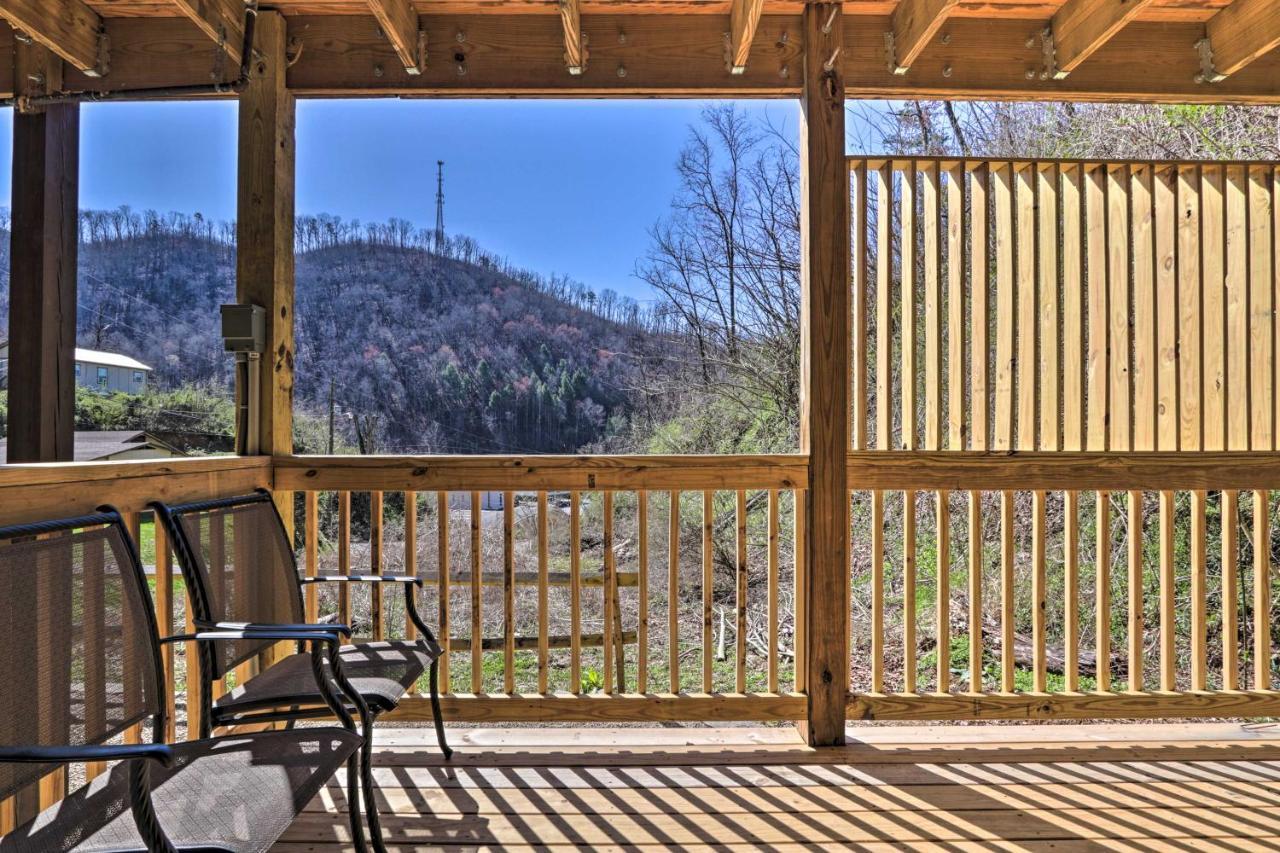 Gatlinburg Cabin With Loft And Game Room 1 Mi To Town Exterior foto